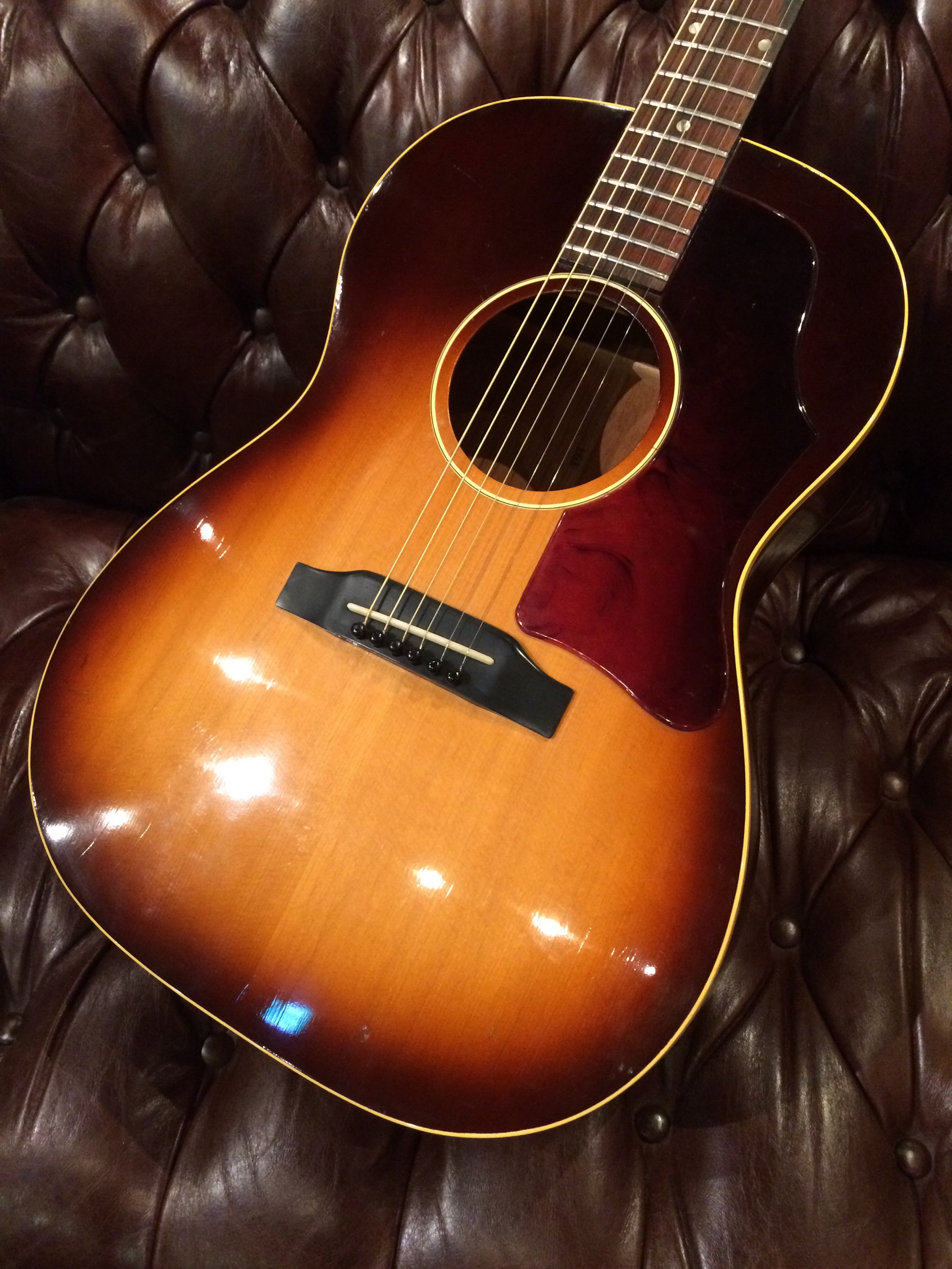 Gibson 1964 LG-1 Tobacco SB | GUITAR TRIBE.COM