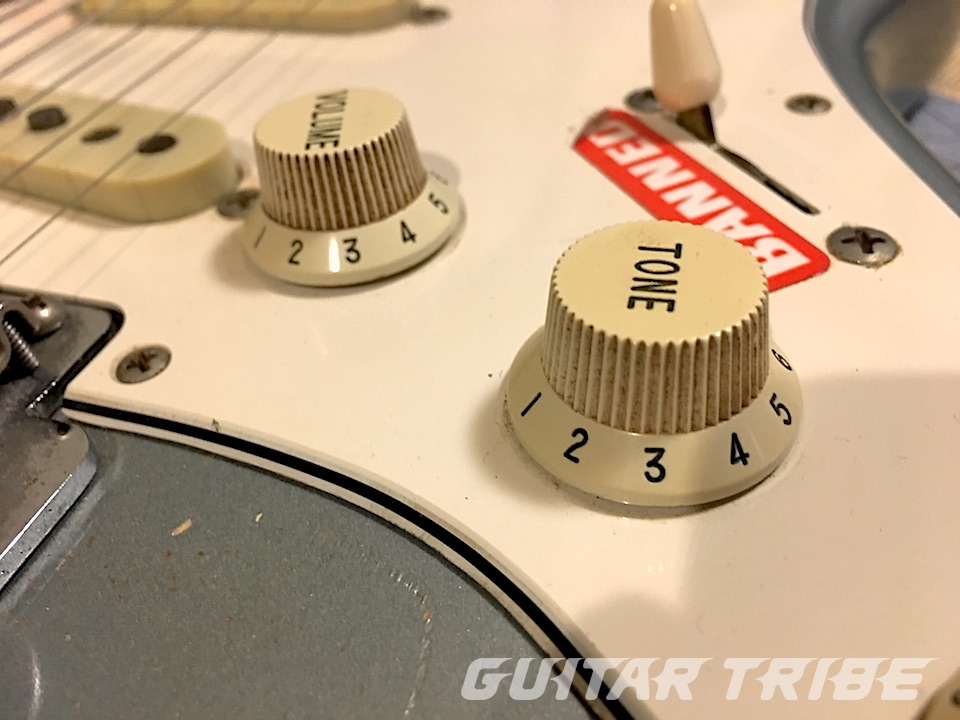 Stratocasterのコントロールノブ | GUITAR TRIBE.COM